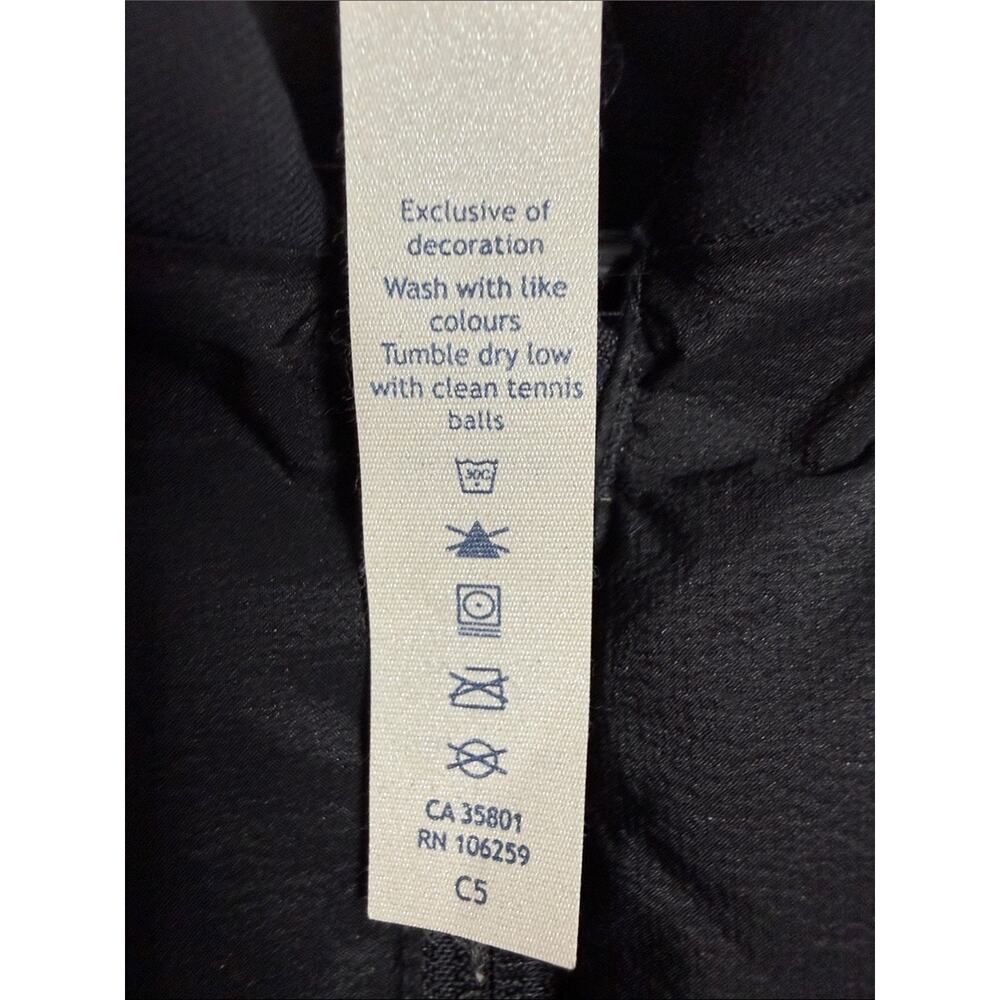 Lululemon Down and Around Black Vest Women's 8 - Picture 5 of 8